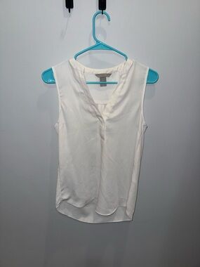H&M Sleeveless White V-Neck Blouse